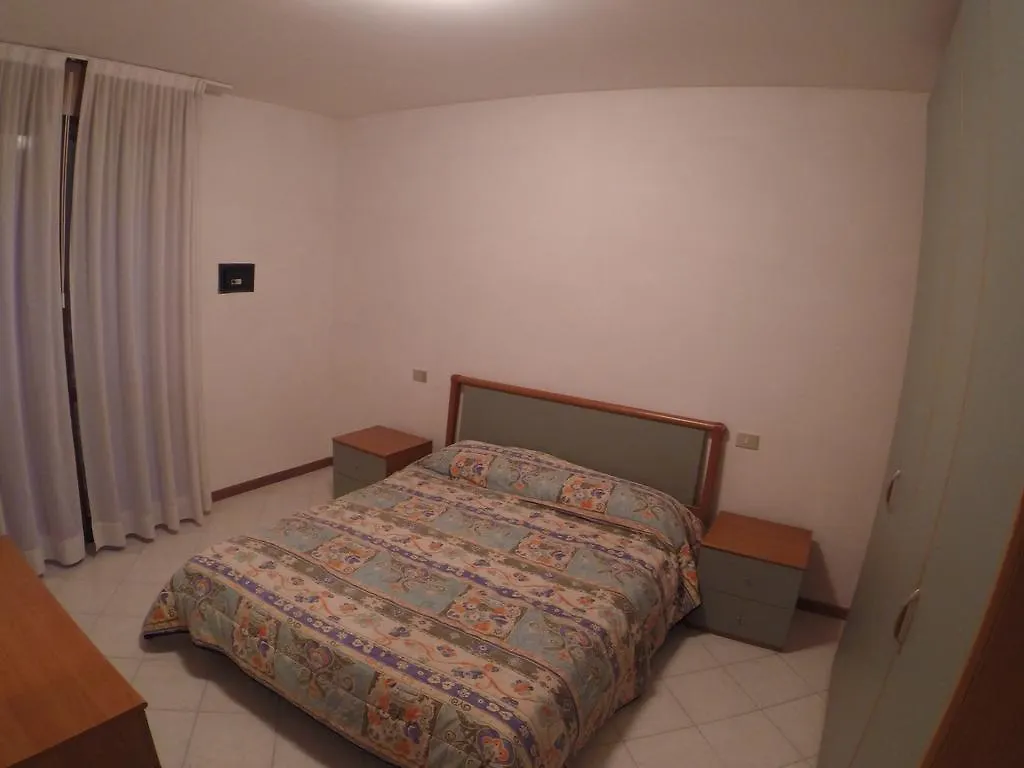 Corallo Apartments كافالّينو 0*,